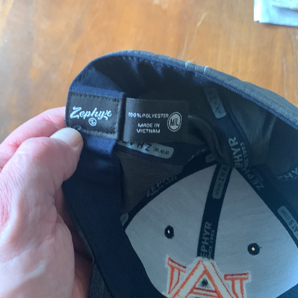 Hat - Picture 4 of 4